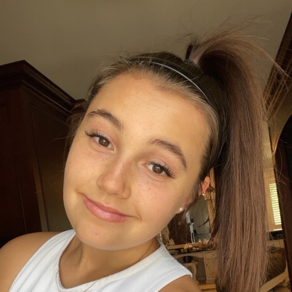 Meet your Posher, Sophie - Picture 1 of 1